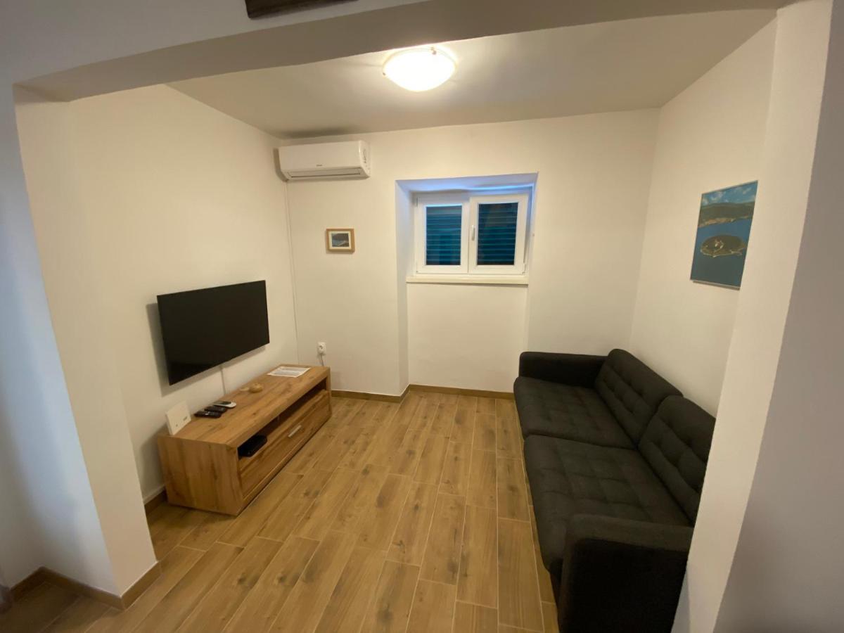 Holiday Home Olea Punat Bagian luar foto